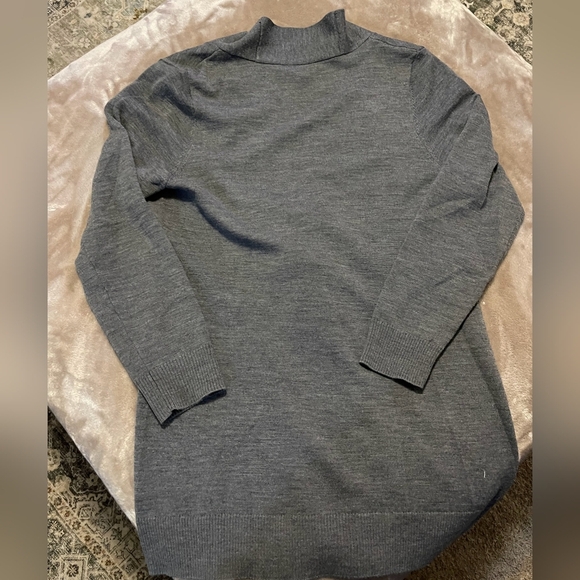 Talbots Pure Merino Wool Gray Women's Wrap Sweater with Black Bow Sizs Large - Picture 3 of 4